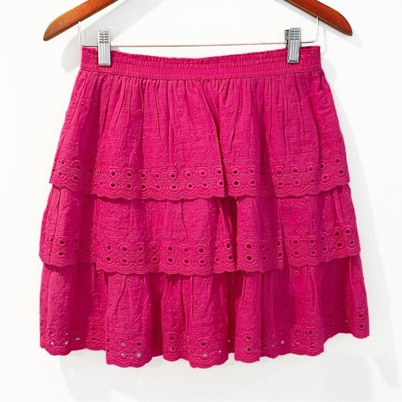 Dresses & Skirts - House of Harlow Tiered Eyelet Lace Mini Skirt Fuchsia Size Small EUC
